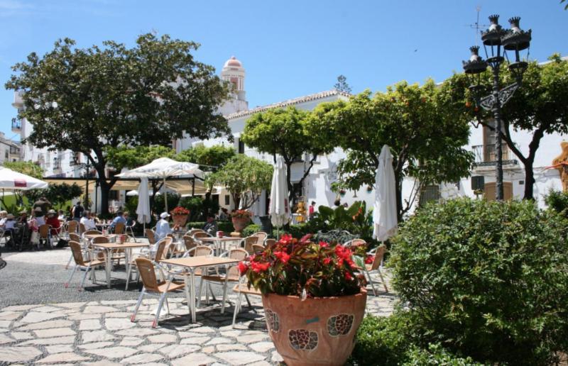 Hermoso Céntrico Con Balcón * Estepona
