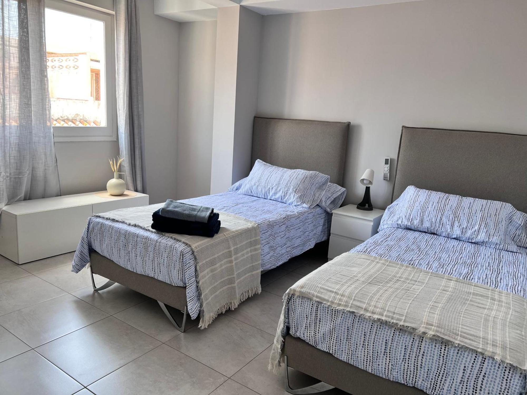 Hermoso Céntrico Con Balcón * Estepona